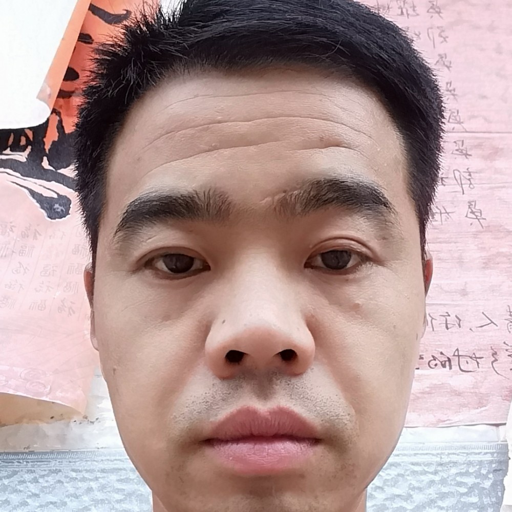笑靥浅吻活力的照片