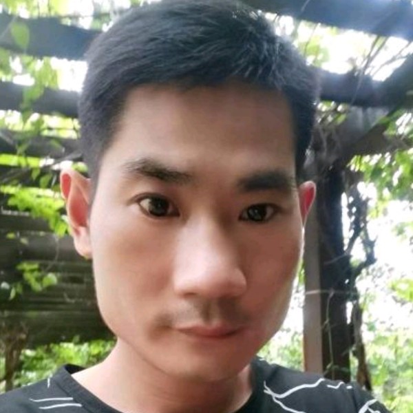 情话妩媚的照片