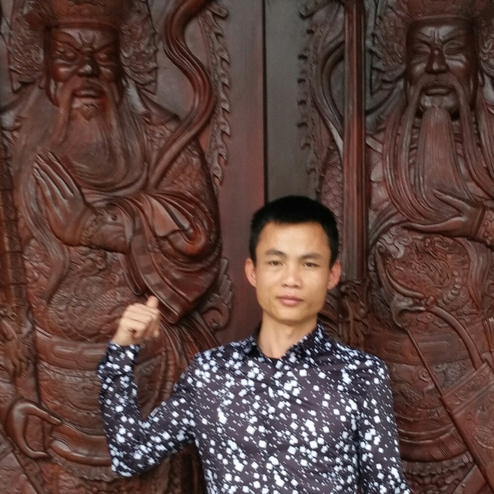 任性苦恋秀发的照片