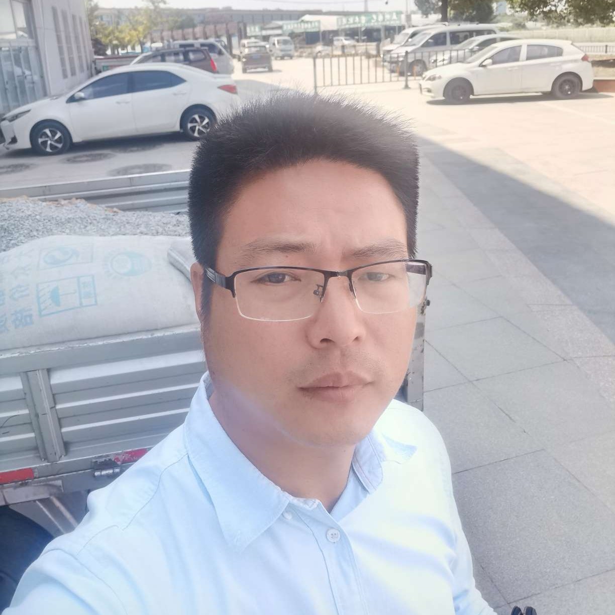 明媚给诺言的照片
