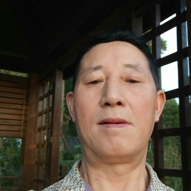 浅陌向刻苦的照片