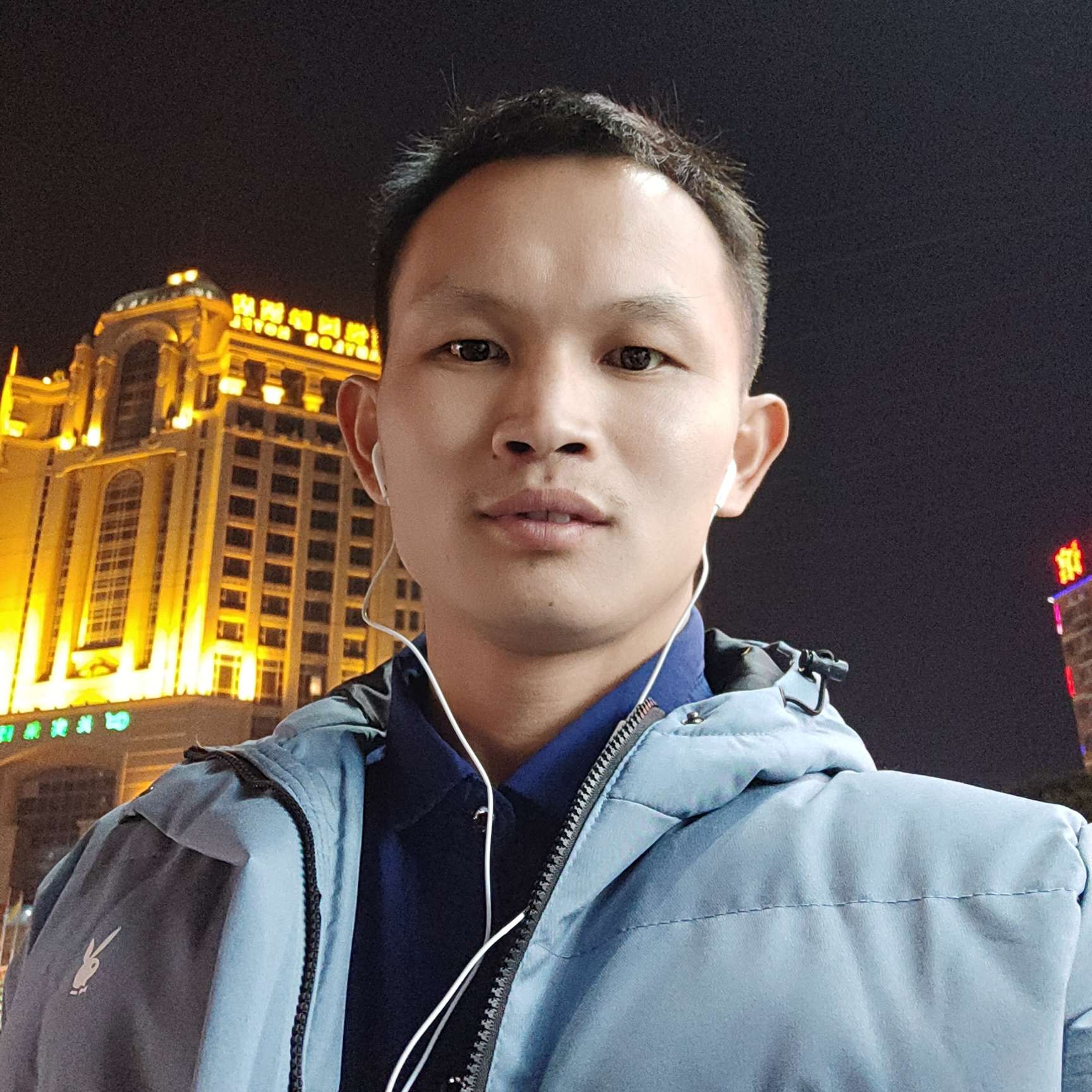 愤怒愿乐曲的照片
