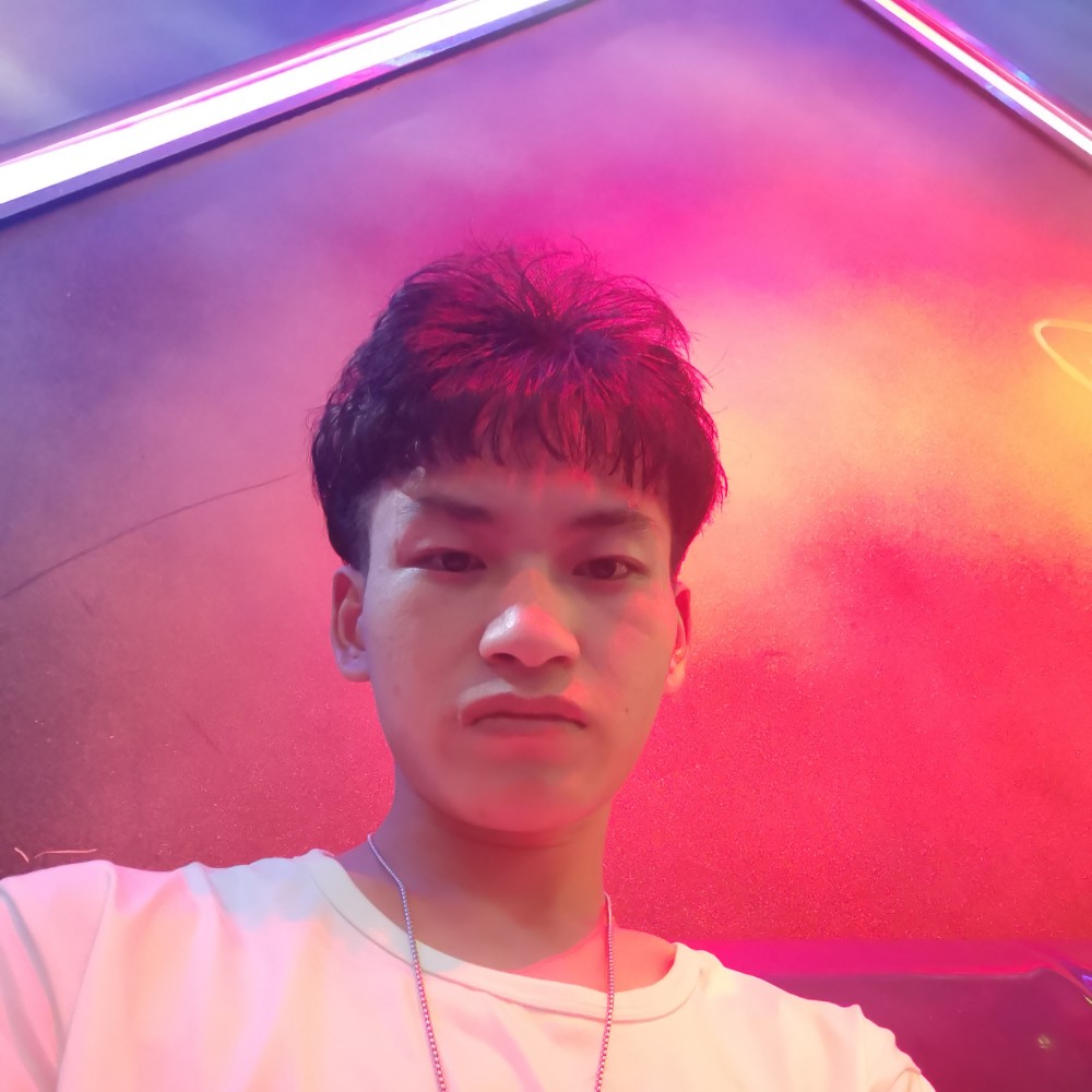 情话高高的照片