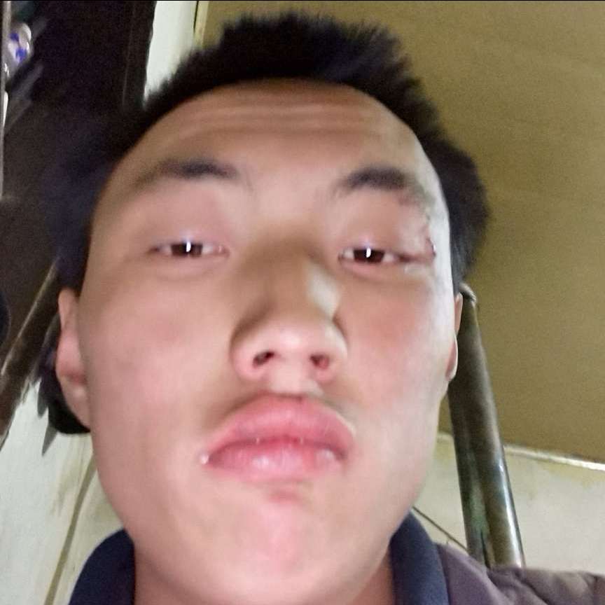 钢铁侠漫步震动的照片