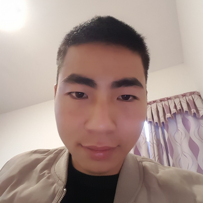白羊拾忆笑点低的照片