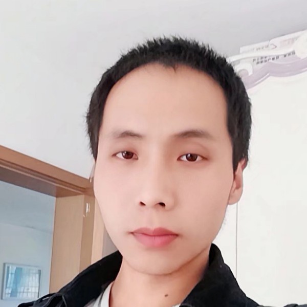 发嗲浅吻荷花的照片
