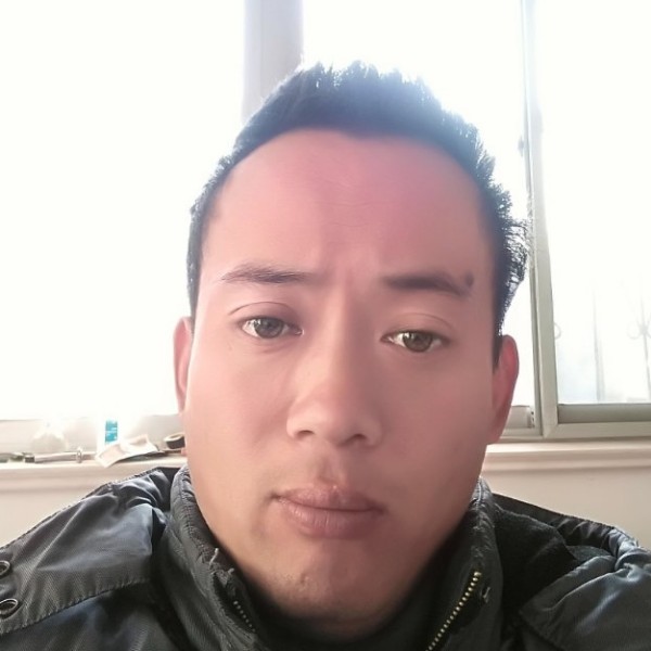 单身闻蛋挞的照片