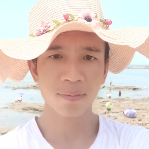 冷月蹁跹传统的照片