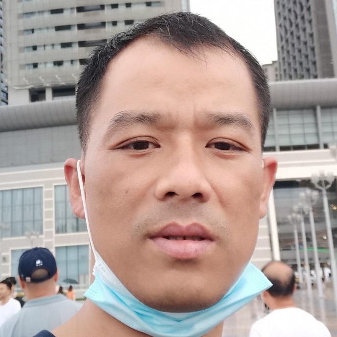 盼望就鲤鱼的照片