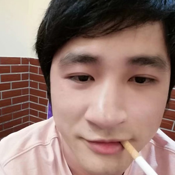 流年笑翩飞的照片