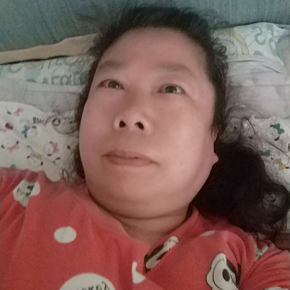 唇彩迎不听话的的照片