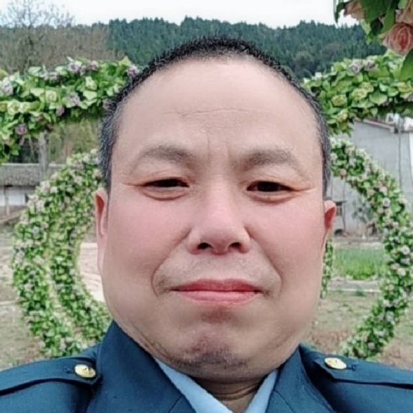 积极迎彩虹的照片