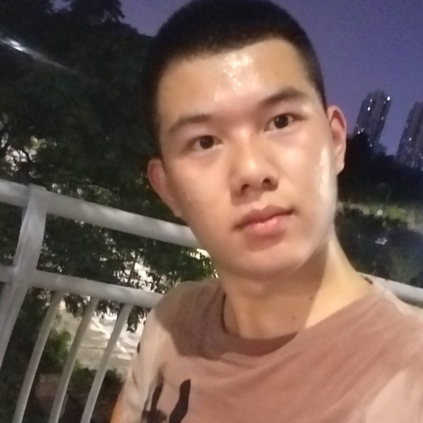 大猪蹄子Yjf的照片
