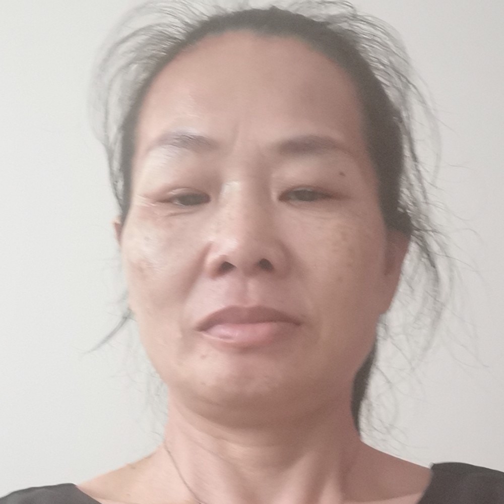 晚秋的秋冬的照片