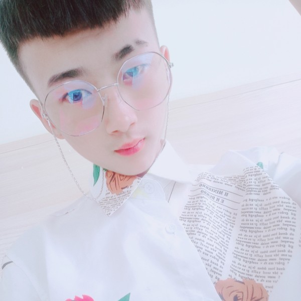 敖夜成瘾的照片