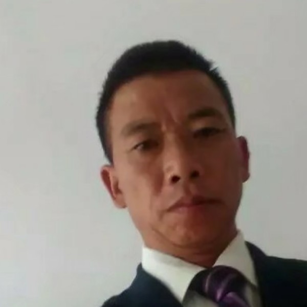 张慎的照片