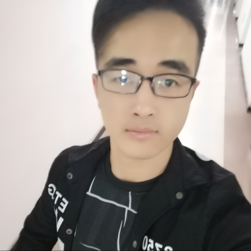 紫萱漠然回首的照片
