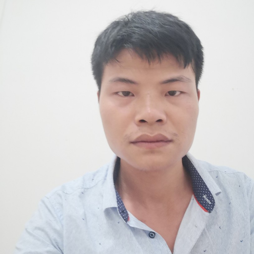 俊秀旧颜的照片