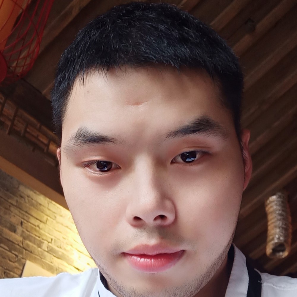 上官杨毅的照片