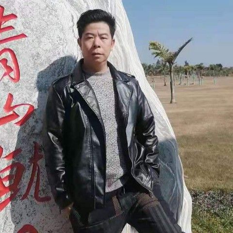 网络泪了彼年的照片