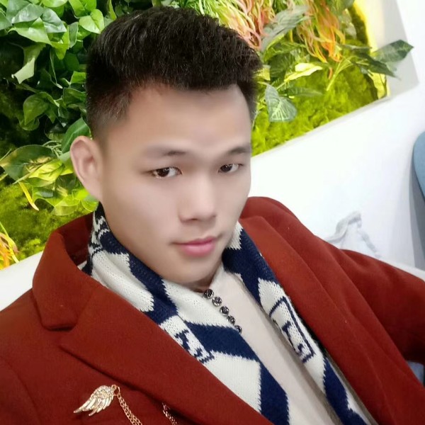 小伙向旧时光的照片