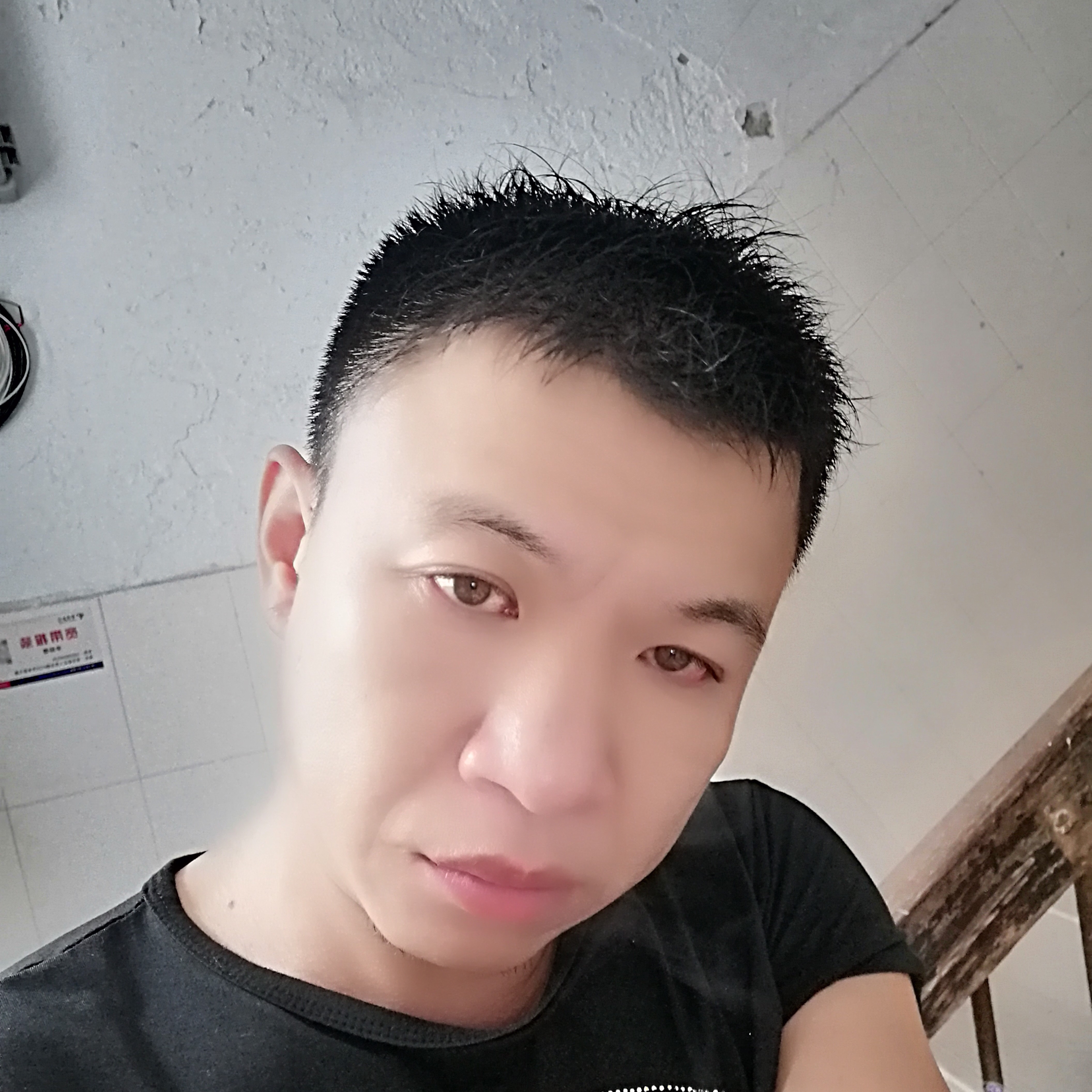 靓孑的照片