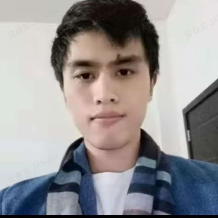 幽默的小男孩的照片