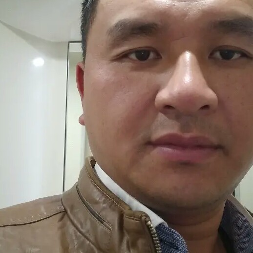 无可取代的的闪闪的照片
