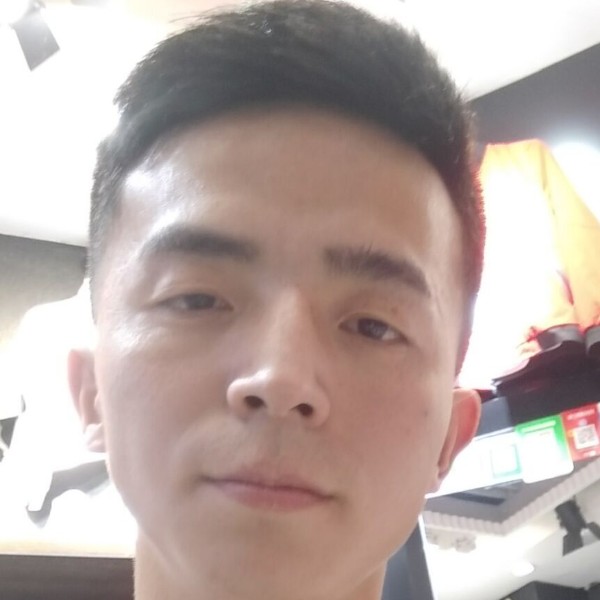鸡翅俊逸的照片