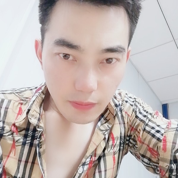 余生只陪你走的照片