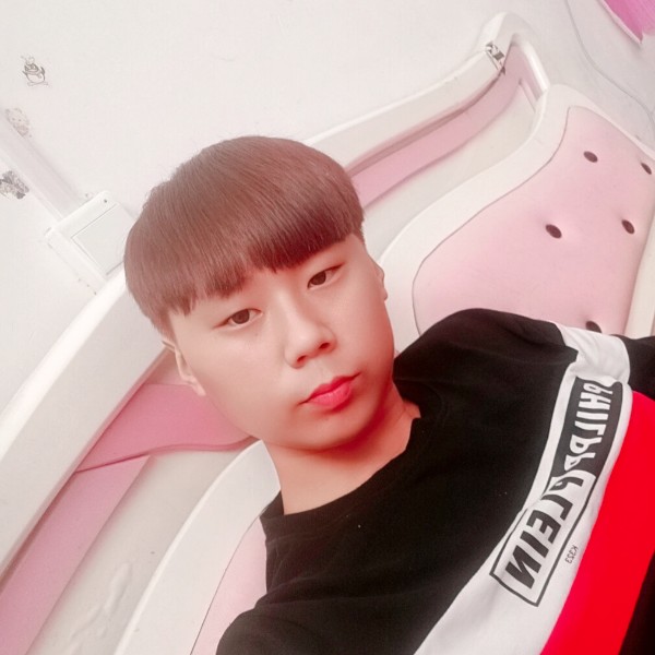 心锁深拥自觉的照片
