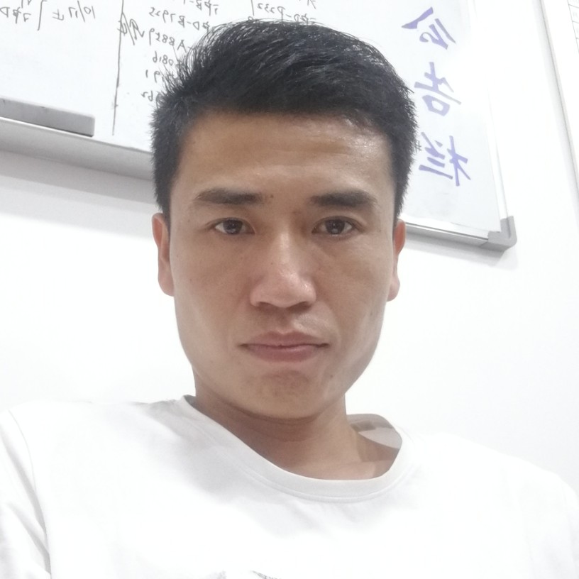 迷人冷风中的照片
