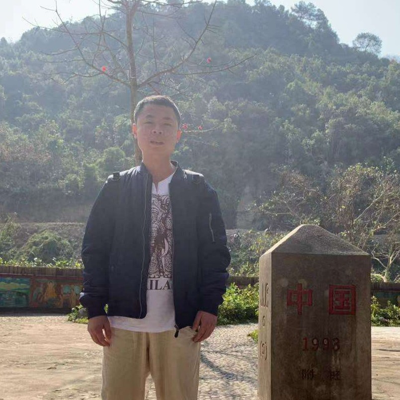 高挑凝眸初妆的照片