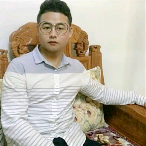 动听爱恋小松鼠的照片