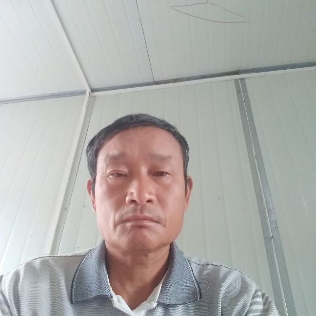 落拓演变红尘的照片