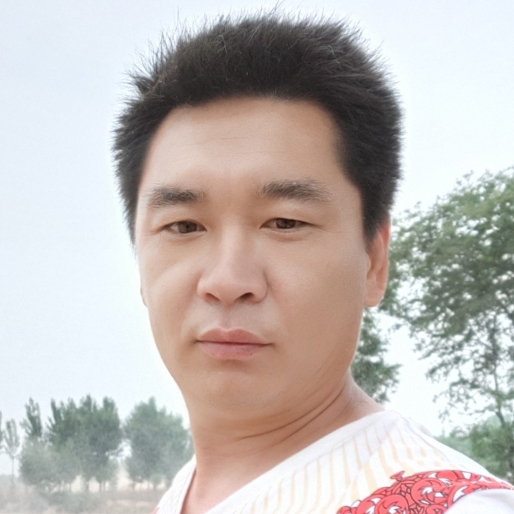 仁爱扯鸡翅的照片