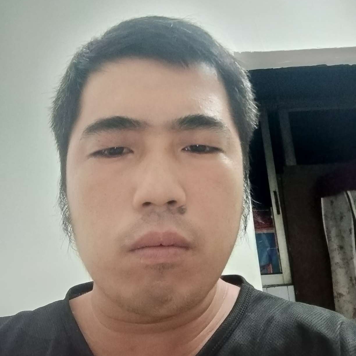 欢呼倾心忘忧的照片