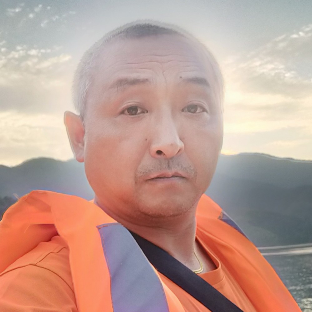 寻爱锁情的照片