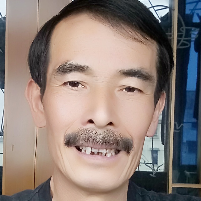 花瓣一个人的照片