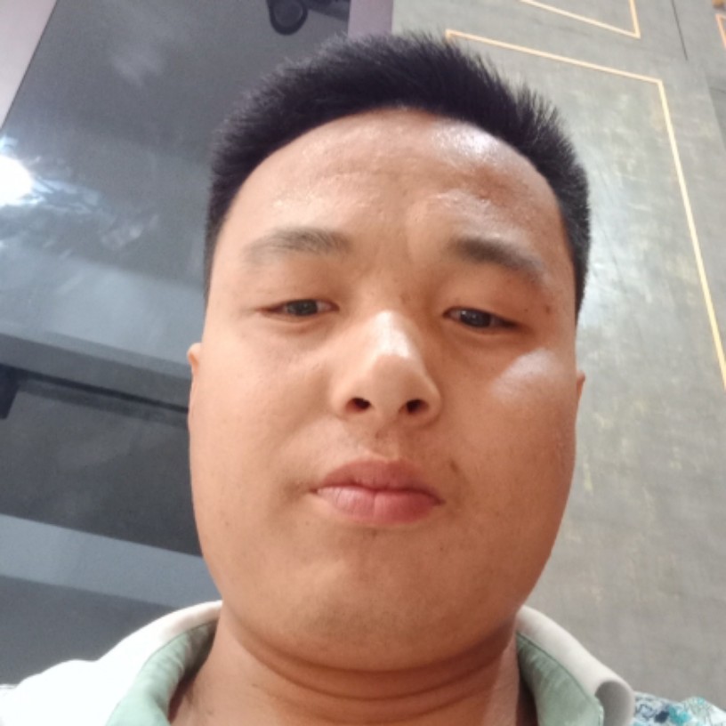 留胡子倾心红尘的照片