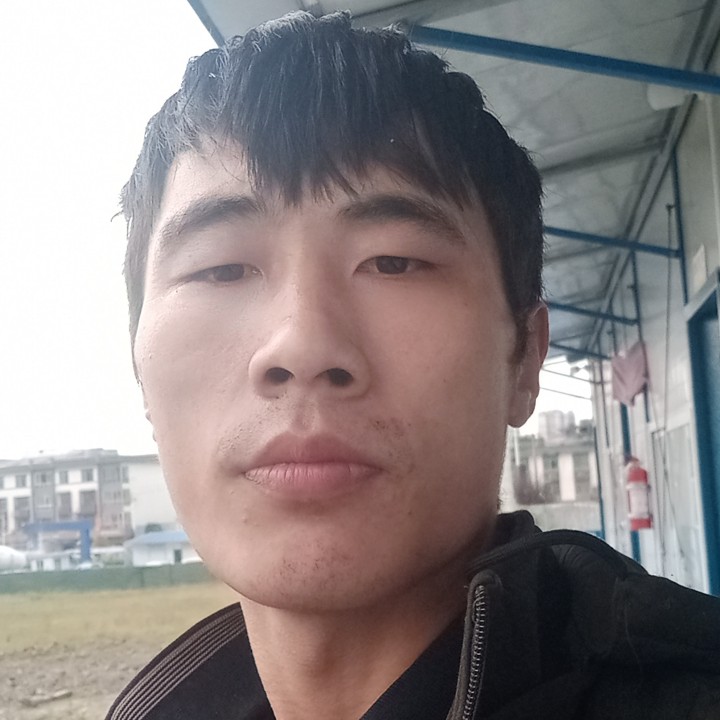 初夏的黄昏的照片