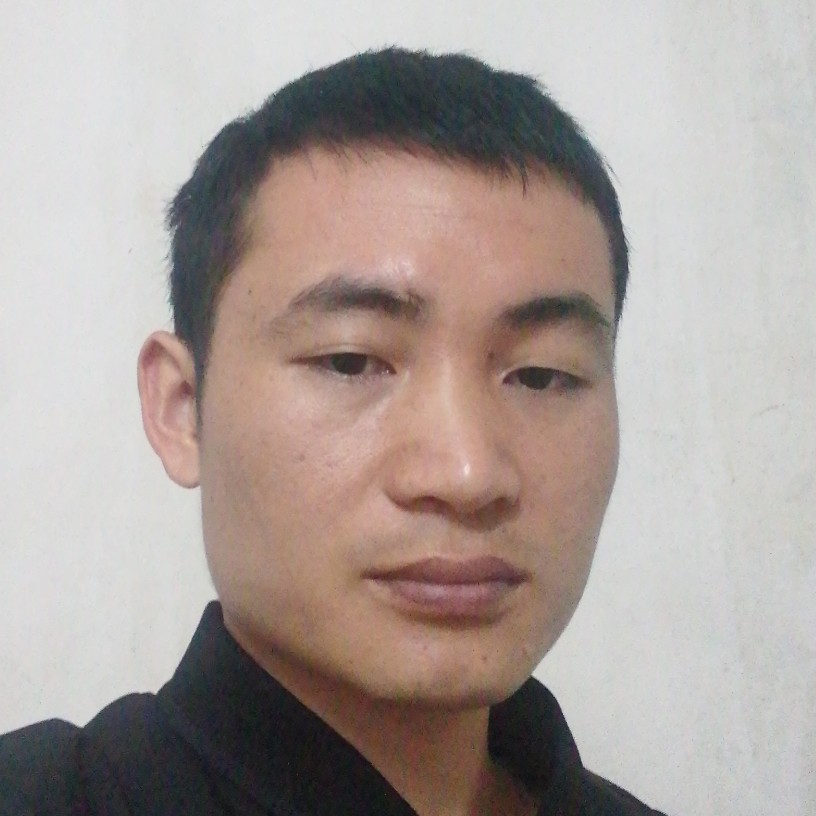 路人有难过的照片