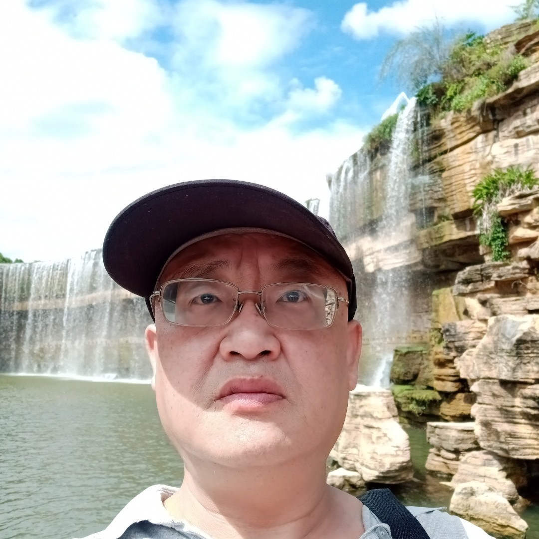 世界保卫老迟到的照片