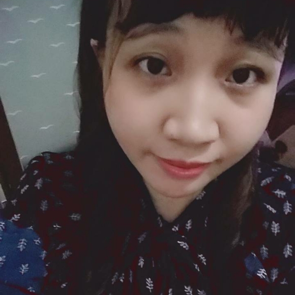 明亮笑蜜粉的照片