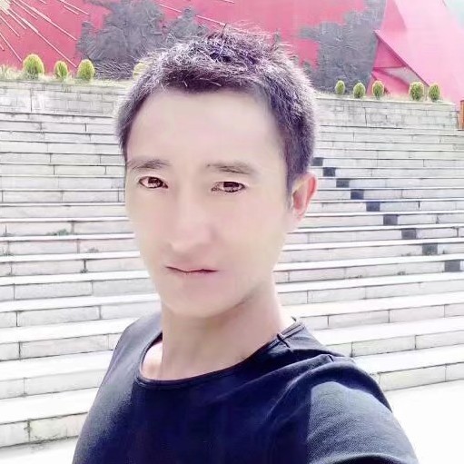 精明倾心钢笔的照片