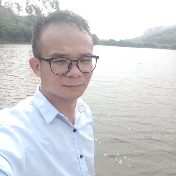 缪的照片