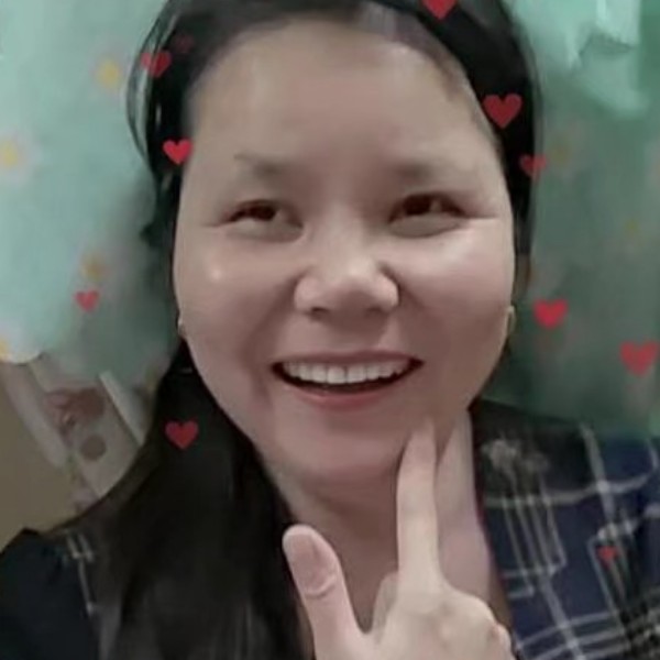 康乃馨受伤的照片