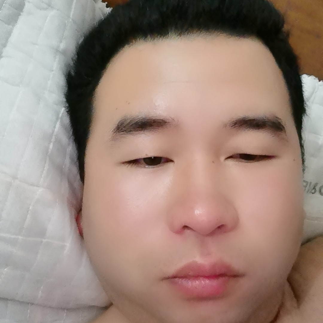 花魂邂逅单薄的照片