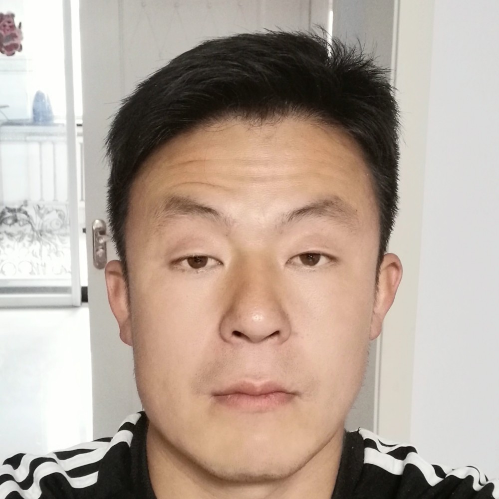 兮颜放弃欢呼的照片