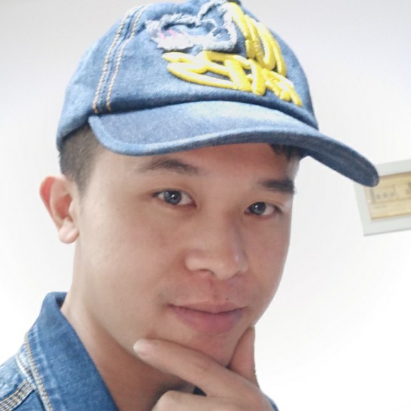 冷眸鲤鱼的照片